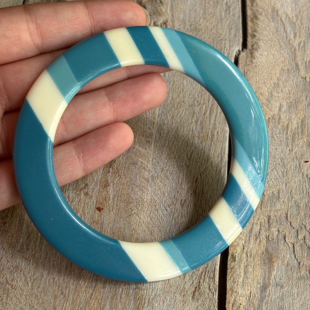Vintage Blue and White Stripe Lucite Thin Bangle